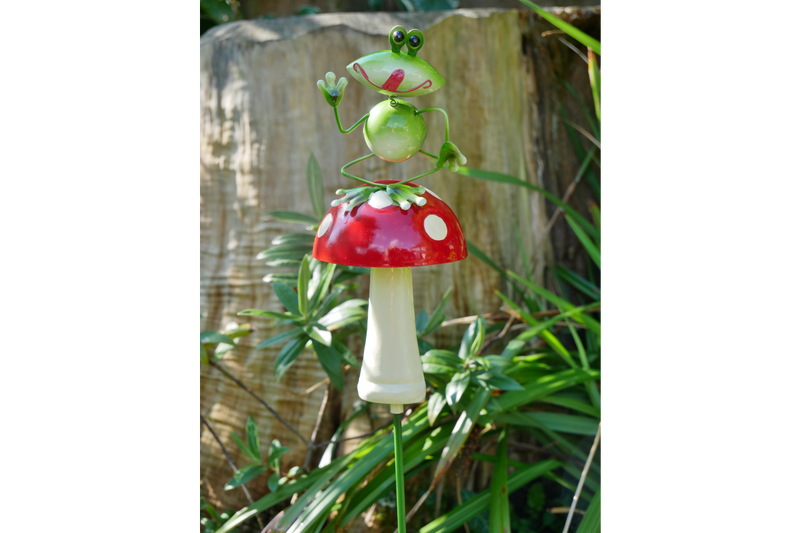 Frog On Mushroom Stake (See Description Below) - Giftworks