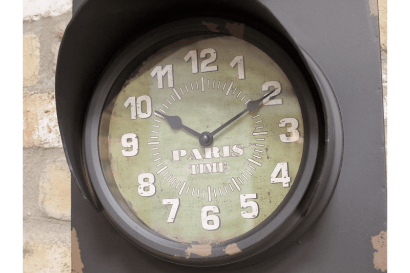 Retro Traffic Light Vintage Gifts Clock - Giftworks